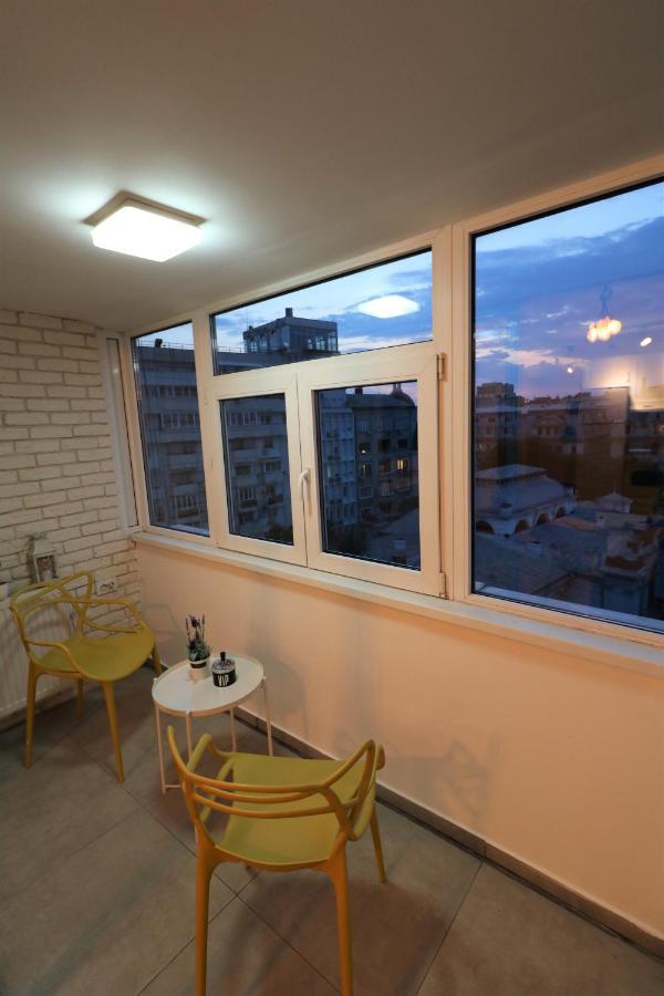 Serenity Heights Apartment: A Panoramic Haven Near Old Town - Free Minibar Bucharest Luaran gambar