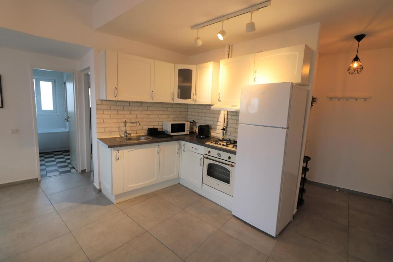 Serenity Heights Apartment: A Panoramic Haven Near Old Town - Free Minibar Bucharest Luaran gambar