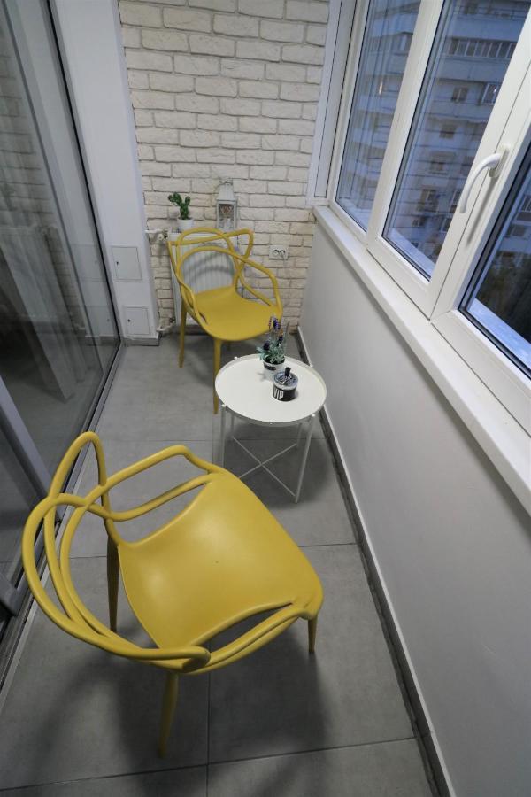 Serenity Heights Apartment: A Panoramic Haven Near Old Town - Free Minibar Bucharest Luaran gambar